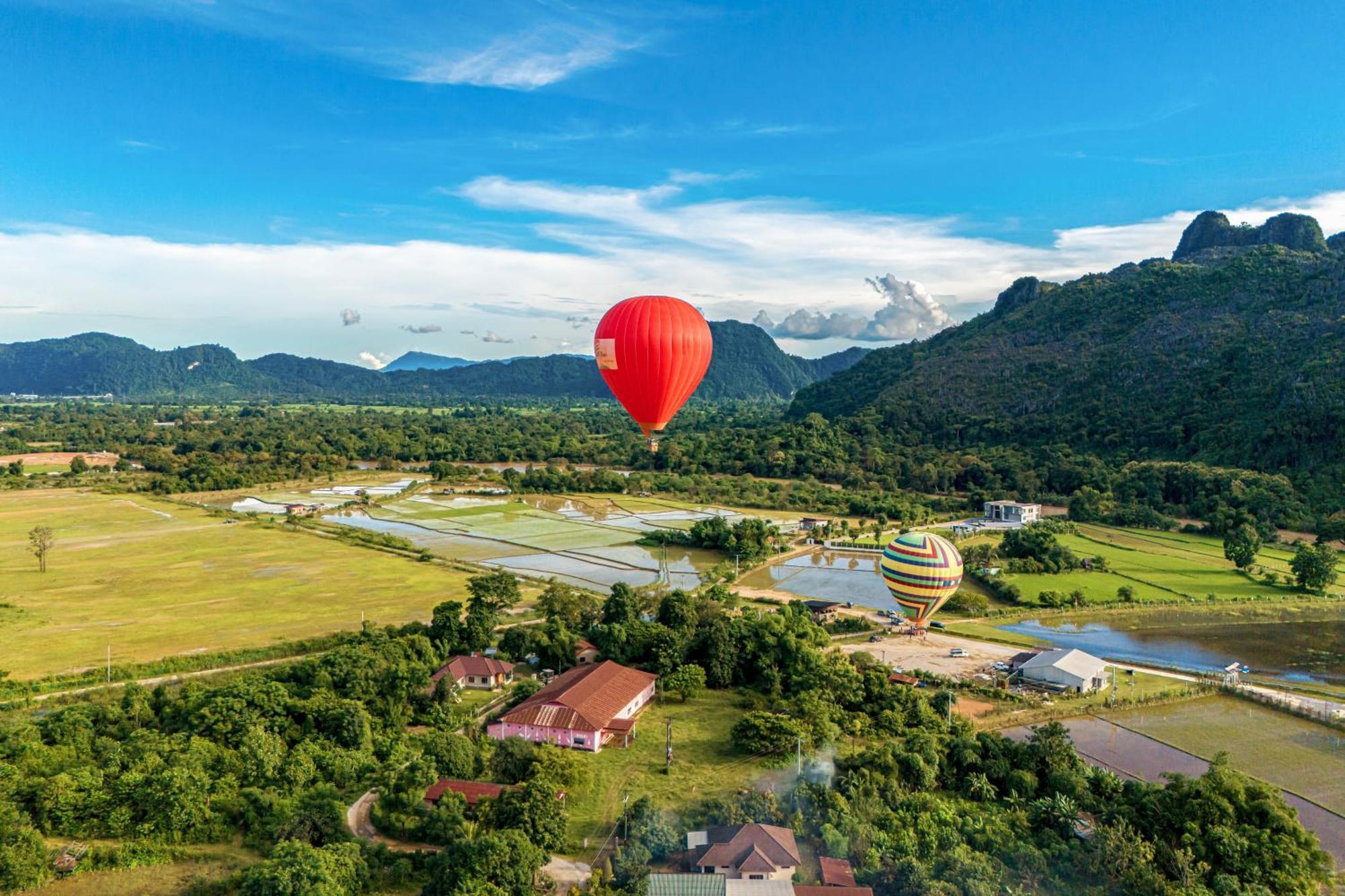 Lisha Garden Resort Hotel Vang Vieng Exterior foto